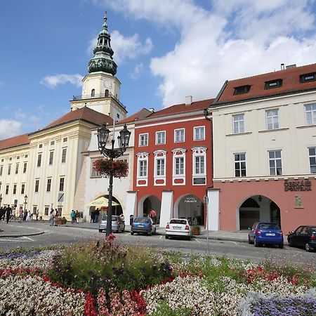 Hotel Purkmistr Kroměříž Buitenkant foto