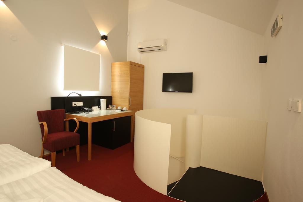 Hotel Purkmistr Kroměříž Buitenkant foto