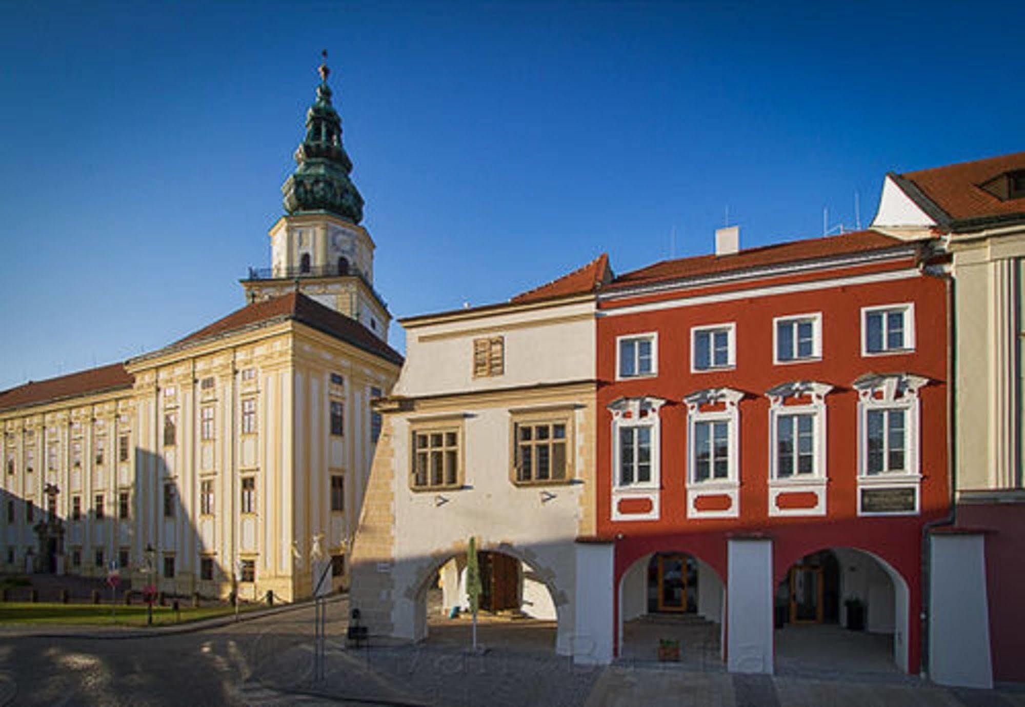 Hotel Purkmistr Kroměříž Buitenkant foto