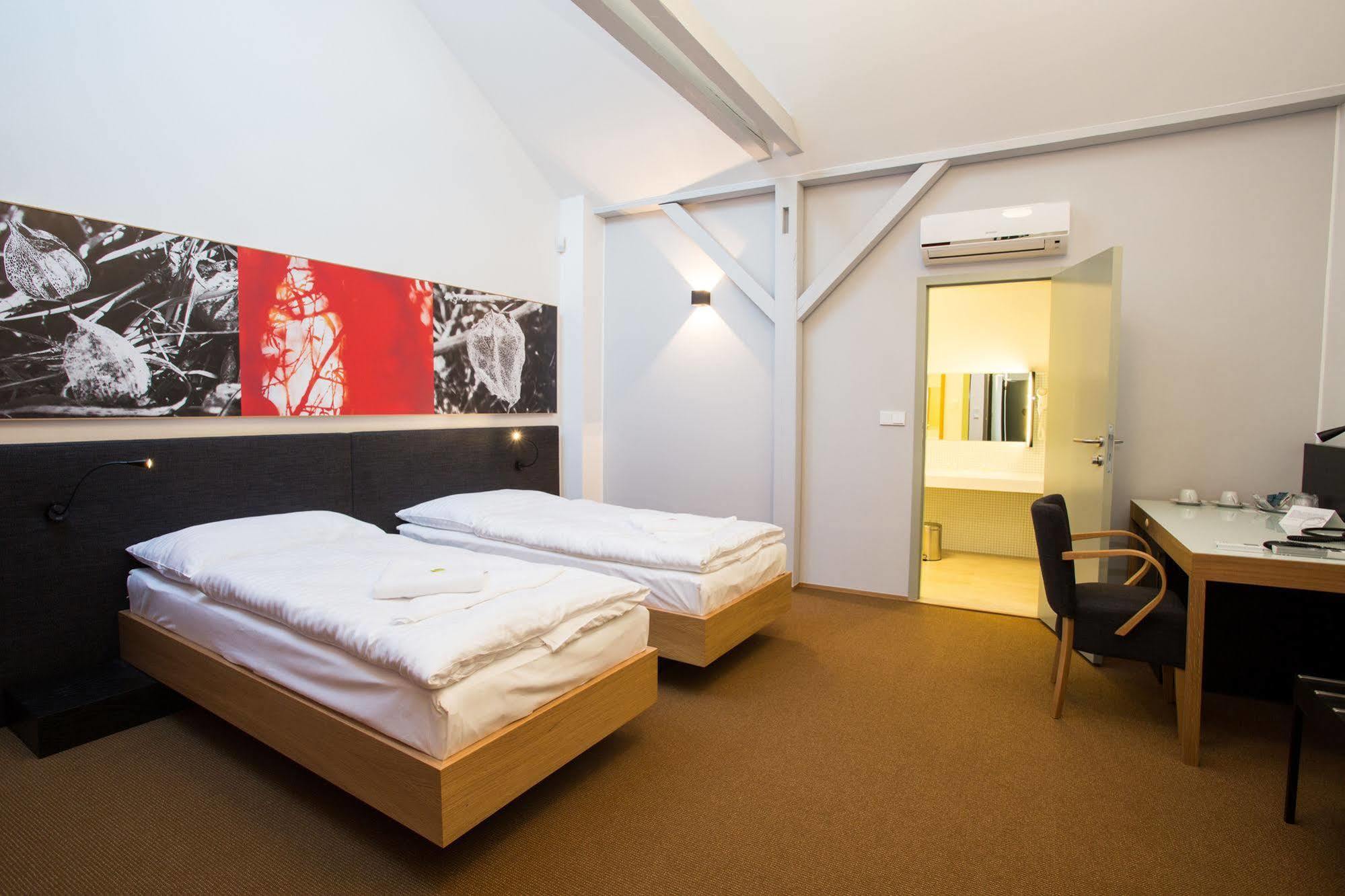 Hotel Purkmistr Kroměříž Buitenkant foto