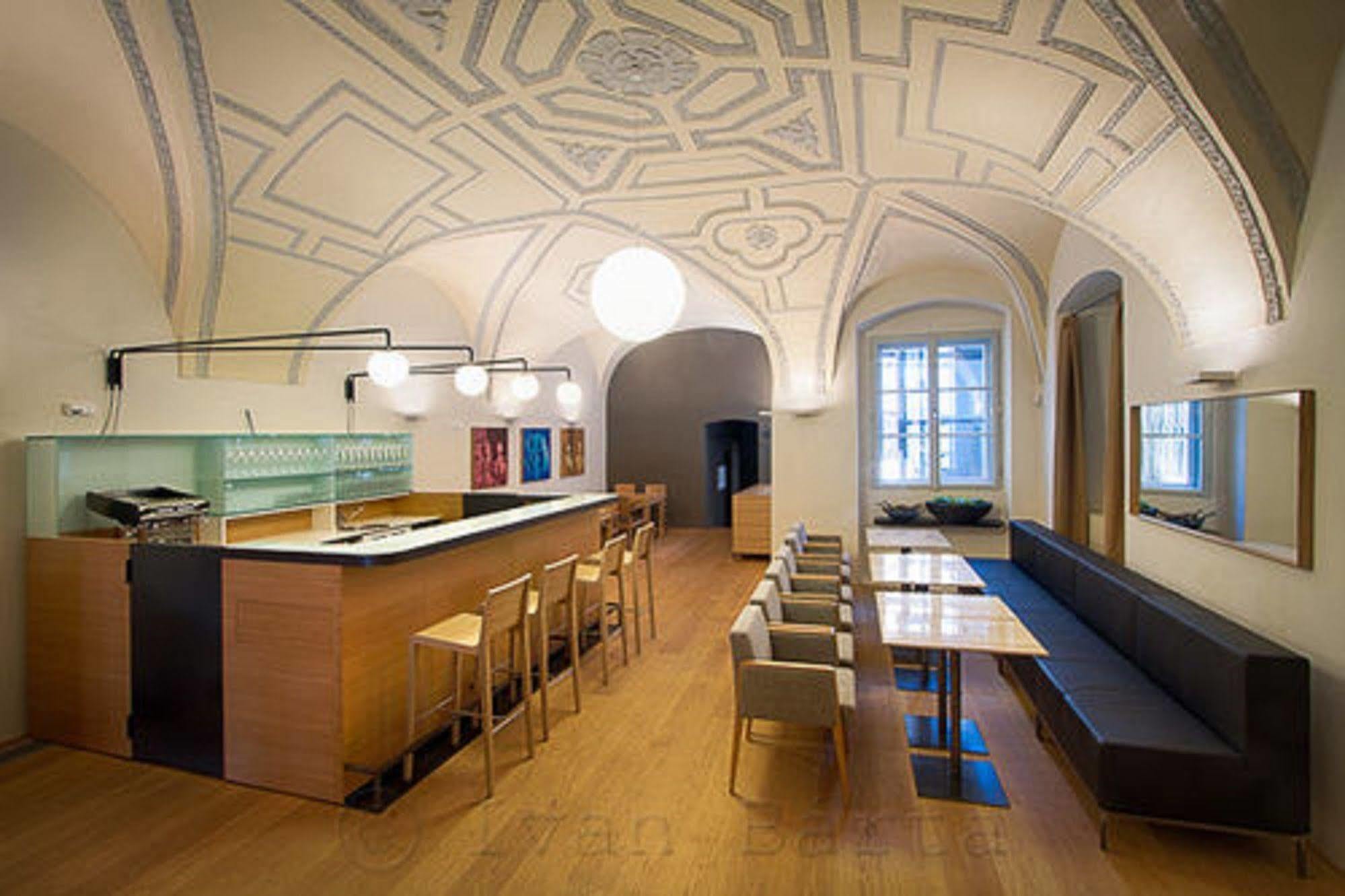 Hotel Purkmistr Kroměříž Buitenkant foto